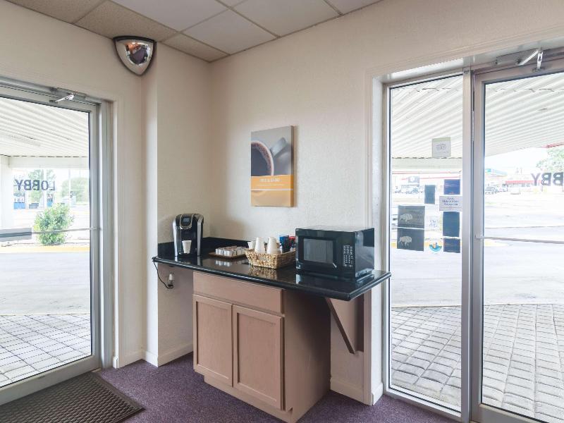 Motel 6 Snyder, TX image