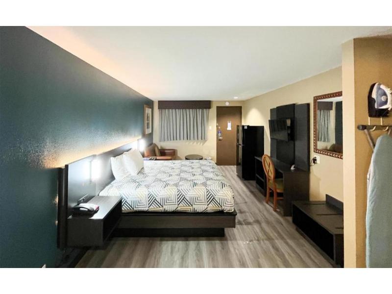 Motel 6 Snyder, TX image
