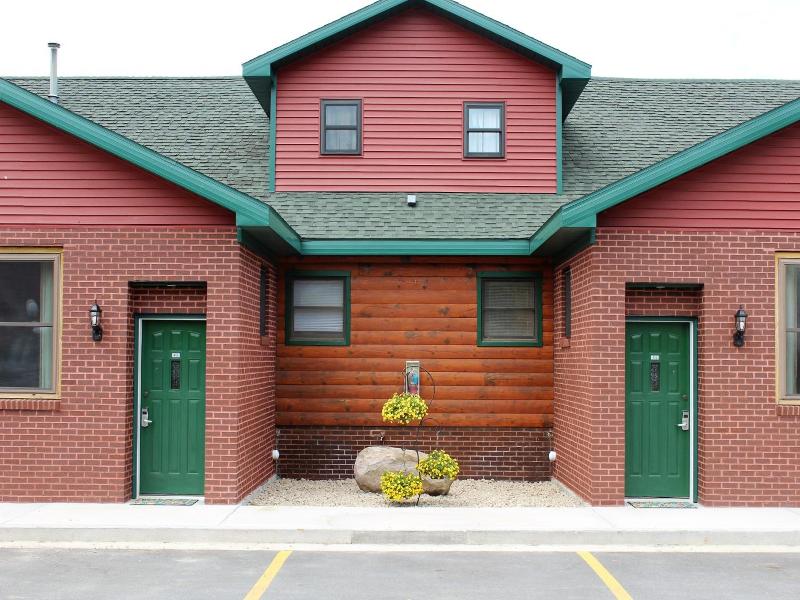 Stone Fence Resort image