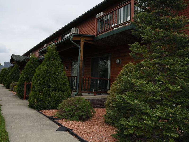 Stone Fence Resort image
