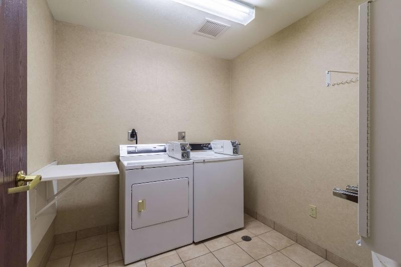 Motel 6 Huron, Oh - Sandusky image