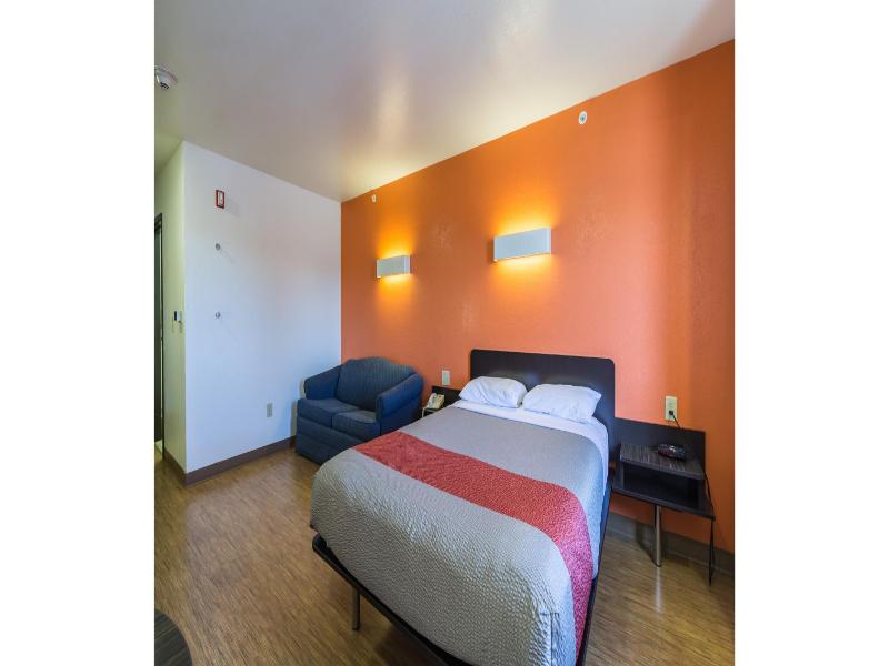 Motel 6 Huron, Oh - Sandusky image