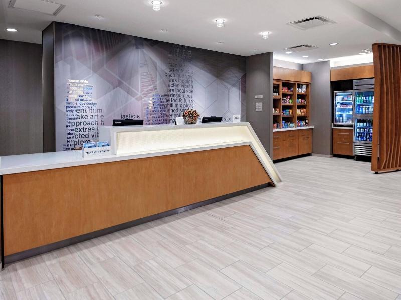 Springhill Suites By Marriott Kansas City Country