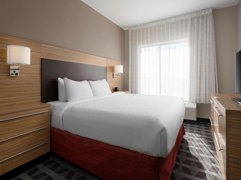 SUITE TWO DOUBLE BEDS