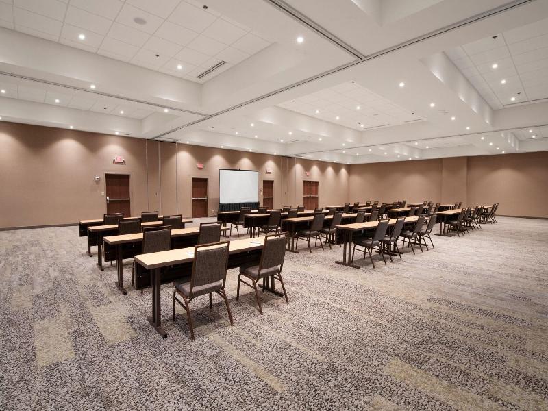 Courtyard By Marriott Minneapolis Edina