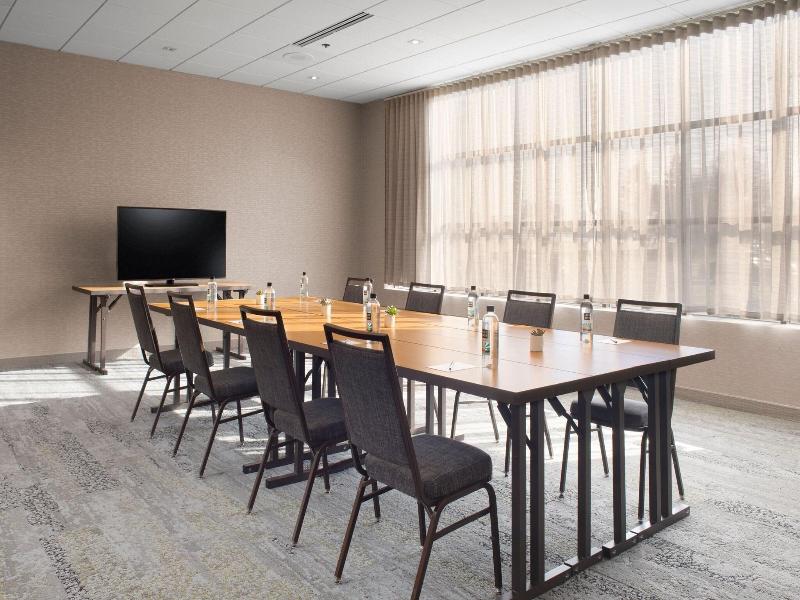 Courtyard By Marriott Minneapolis Edina
