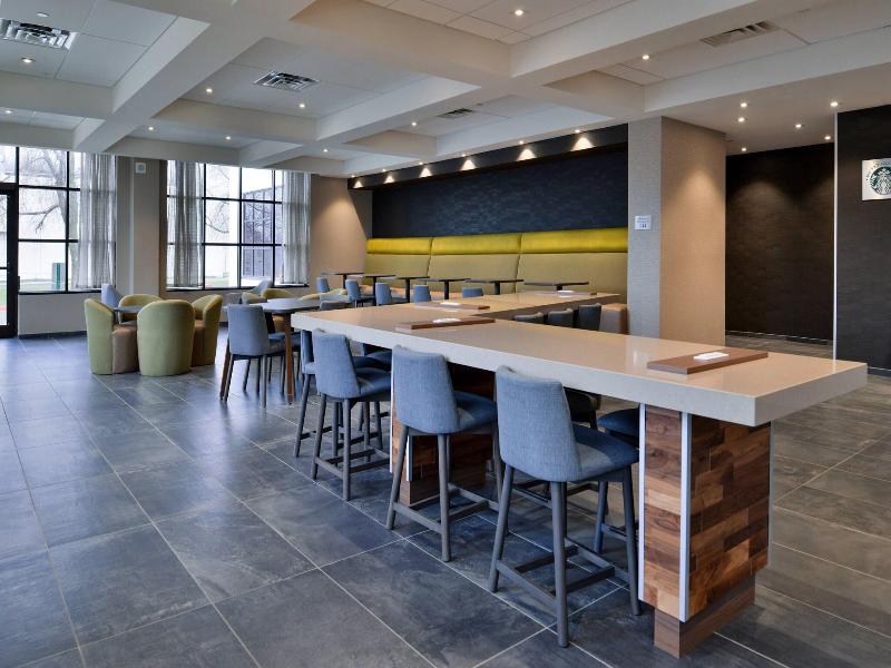 Courtyard By Marriott Minneapolis Edina