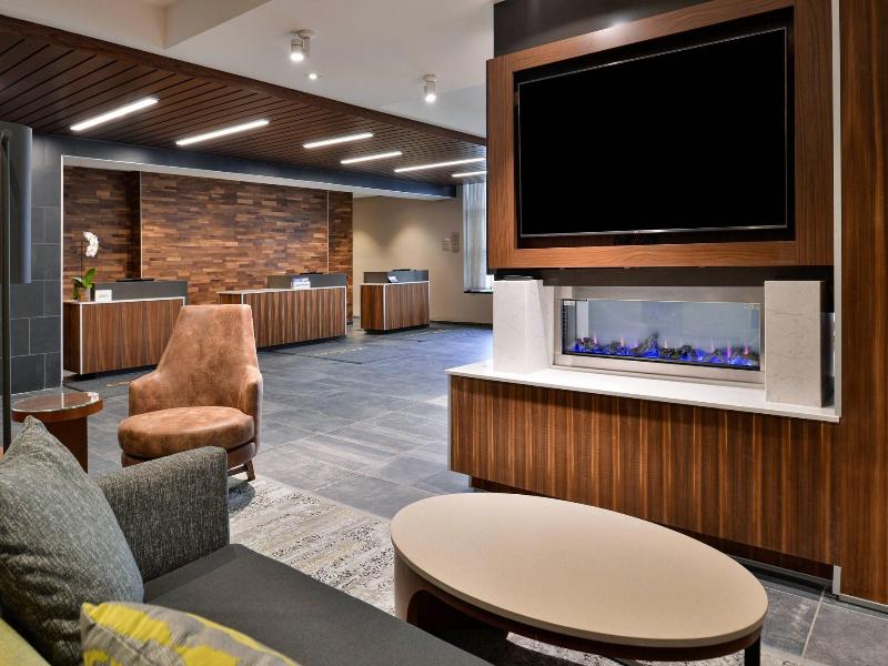 Courtyard By Marriott Minneapolis Edina