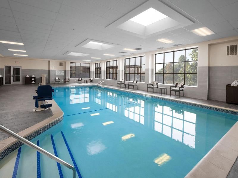 Courtyard By Marriott Minneapolis Edina