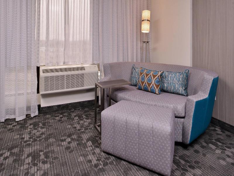 Courtyard By Marriott Minneapolis Edina image