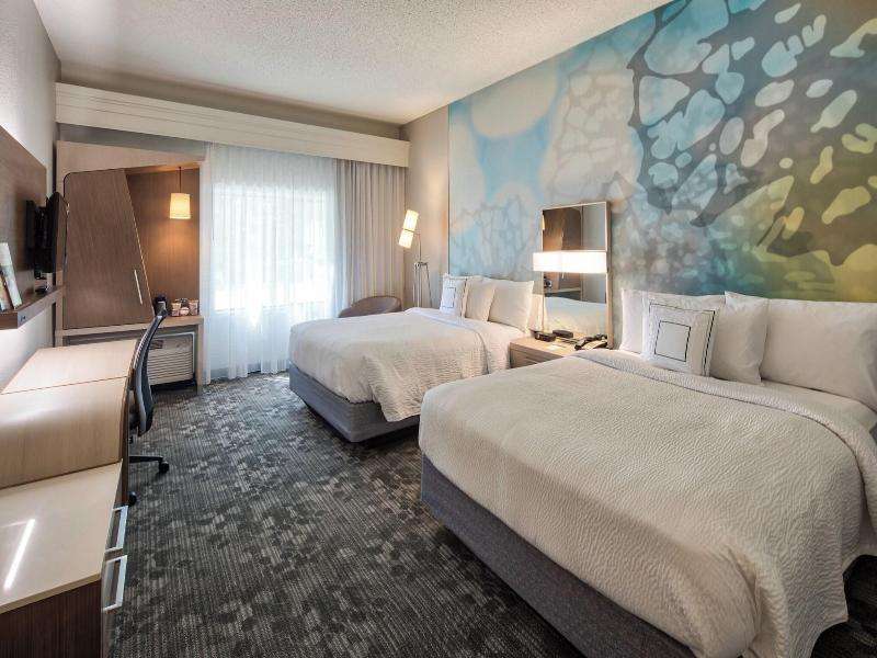 Courtyard By Marriott Minneapolis Edina image