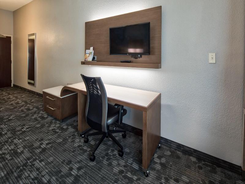 Courtyard By Marriott Minneapolis Edina image