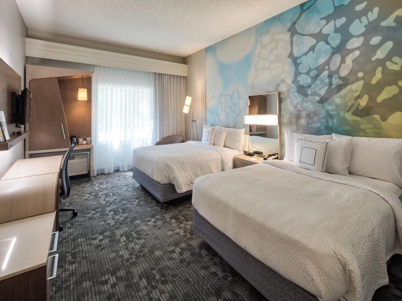 Courtyard By Marriott Minneapolis Edina image