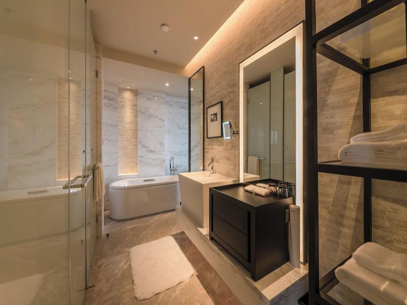 Renaissance Suzhou Taihu Lake Hotel image