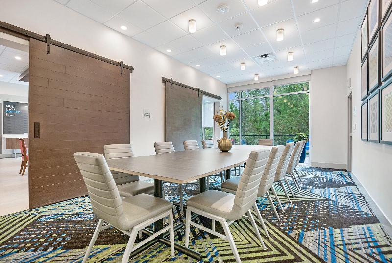 Holiday Inn Express Jacksonville South Bartram Prk image
