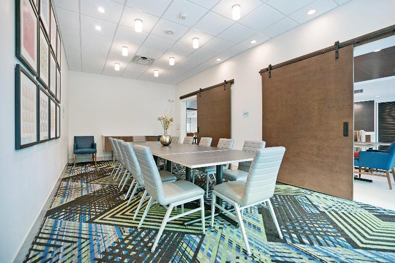 Holiday Inn Express Jacksonville South Bartram Prk image