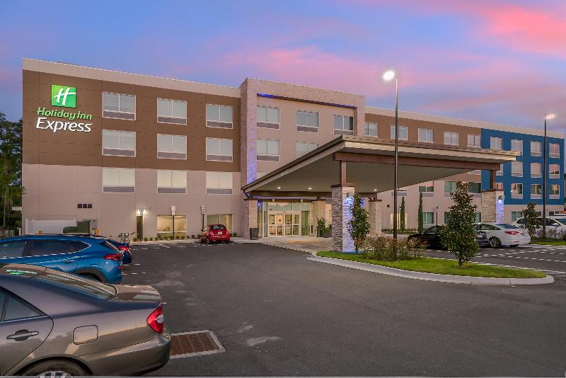 Holiday Inn Express Jacksonville South Bartram Prk image