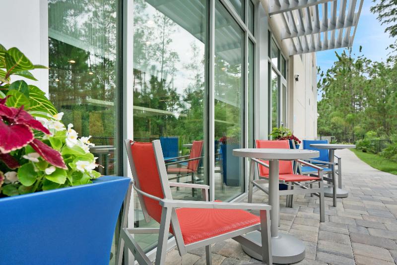 Holiday Inn Express Jacksonville South Bartram Prk image