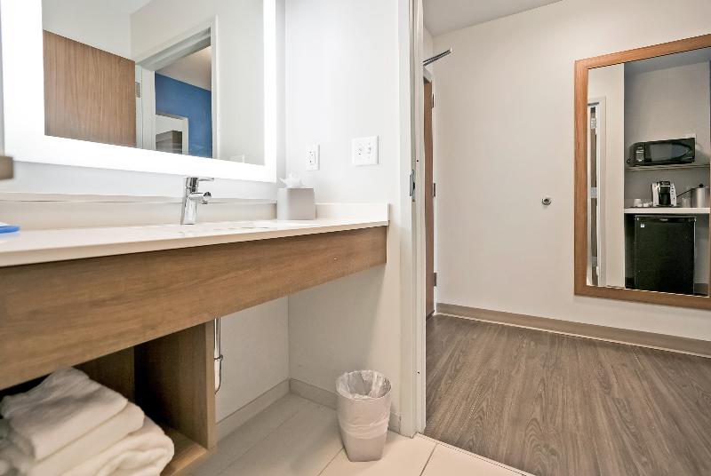 Holiday Inn Express Jacksonville South Bartram Prk image