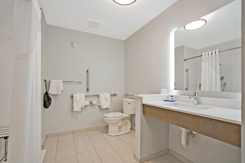 Holiday Inn Express Jacksonville South Bartram Prk image