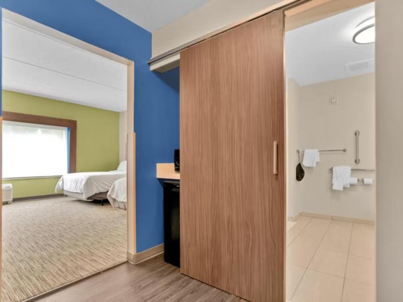 Holiday Inn Express Jacksonville South Bartram Prk image