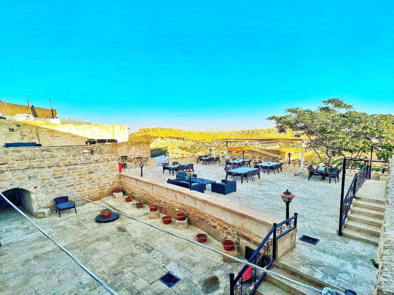 Fairouz Otel