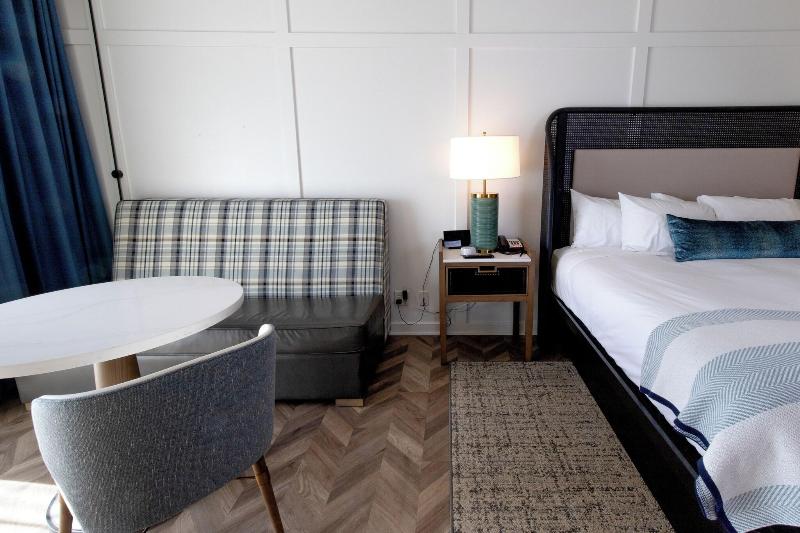 The Inn At Harbor Shores image