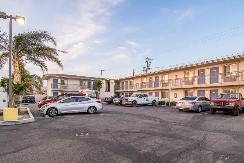 Motel 6 Mojave Airport image