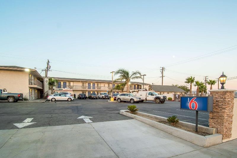 Motel 6 Mojave Airport image