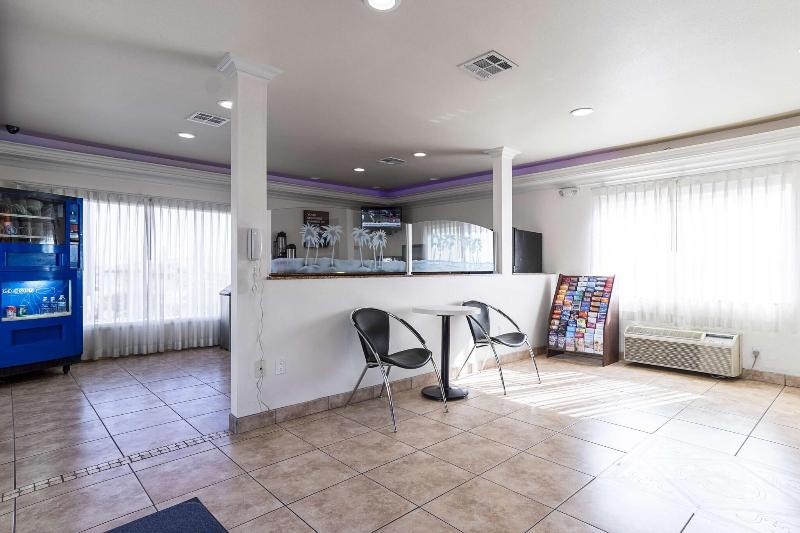Motel 6 Mojave Airport image