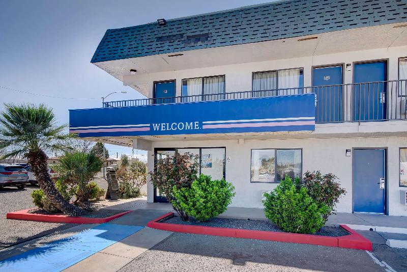 Motel 6 Douglas image