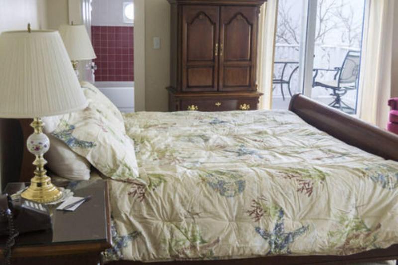The Yankee Clipper Inn image