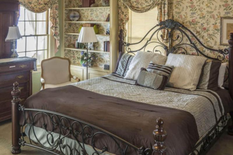 The Yankee Clipper Inn image