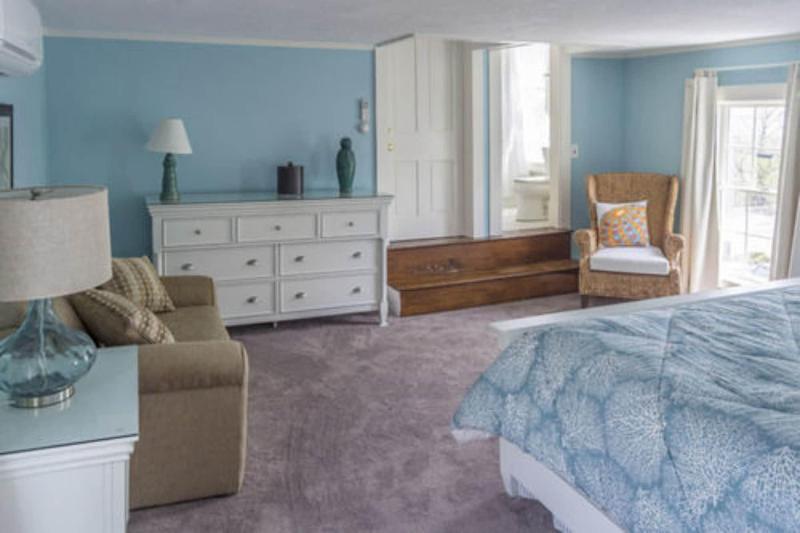 The Yankee Clipper Inn image