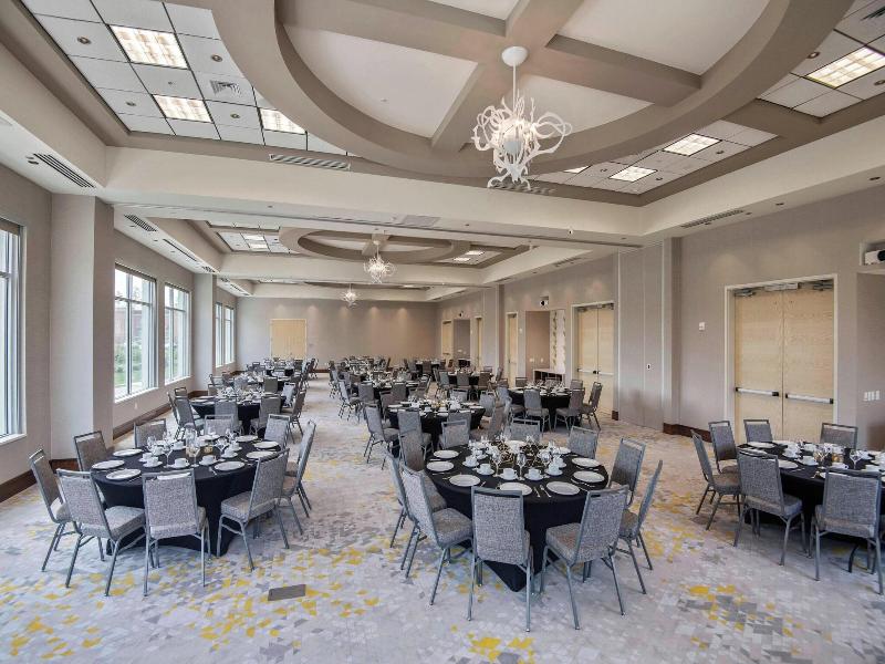 Courtyard By Marriott Raleigh Cary Parkside Town C image