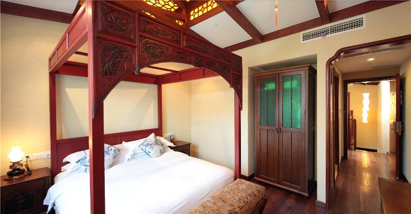 Wuzhen Waterside Resort image