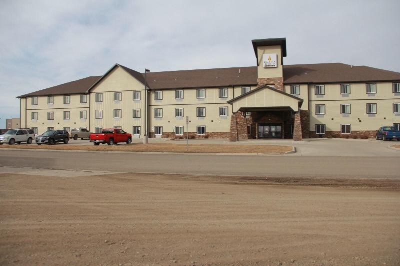 Black Gold Suites Stanley image