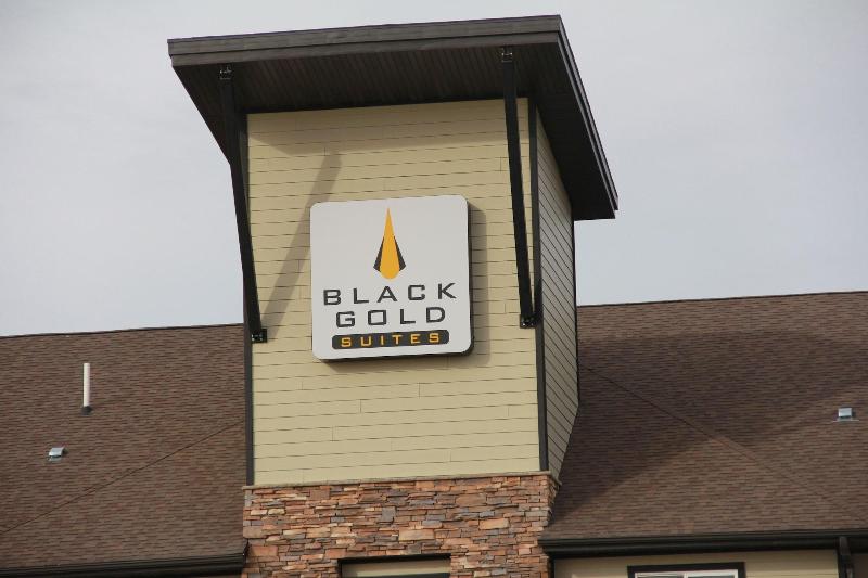 Black Gold Suites Stanley image