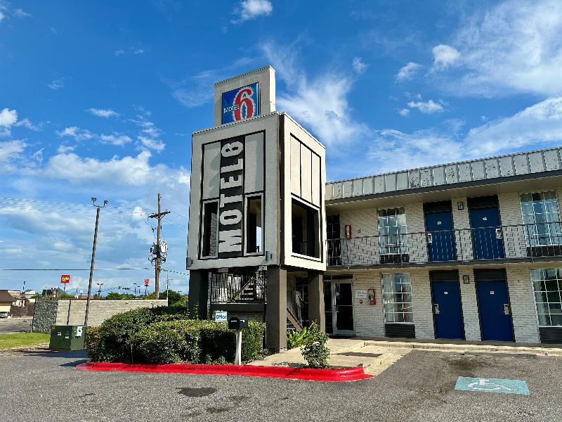 Motel 6 West Monroe image