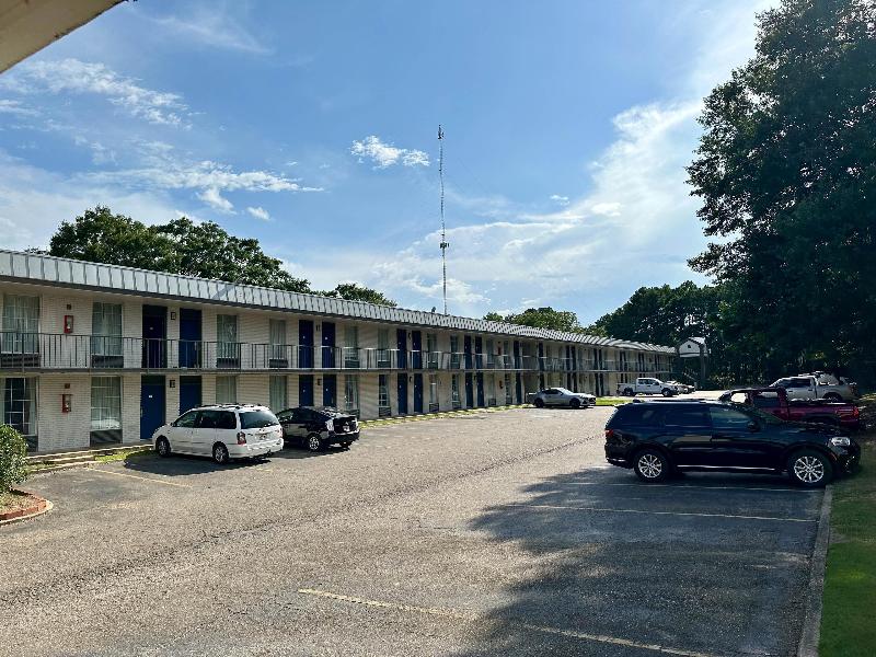 Motel 6 West Monroe image