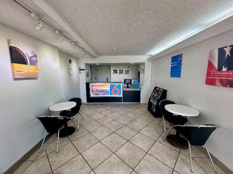 Motel 6 West Monroe image