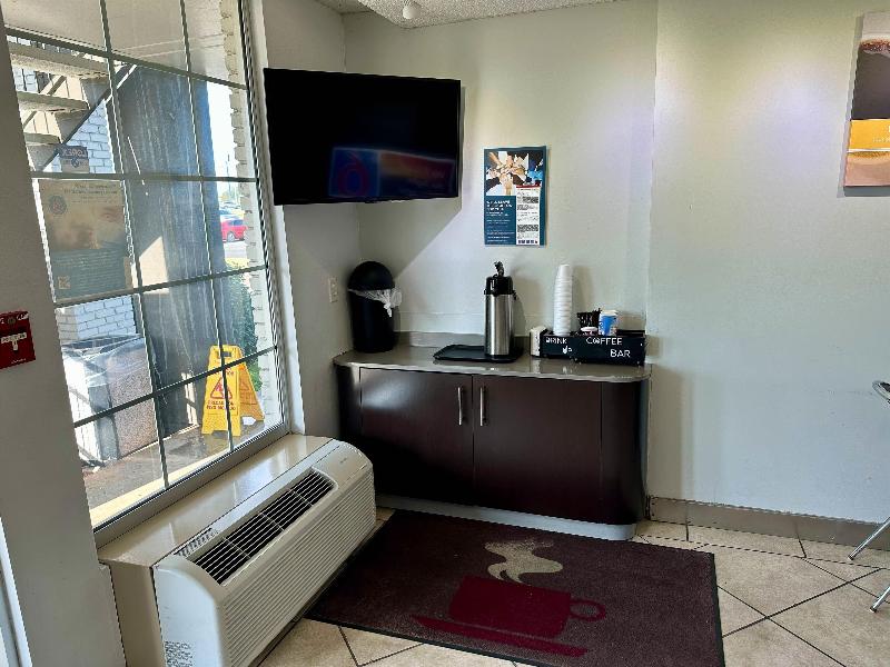 Motel 6 West Monroe image
