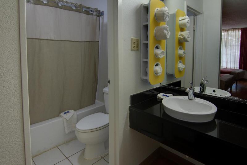 Motel 6 West Monroe image