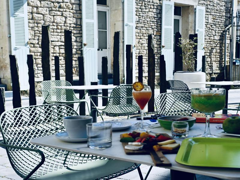 Logis Hotel Le Fontarabie image