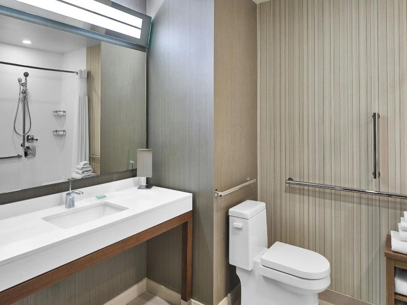 Courtyard By Marriott Albany Troy Waterfront image