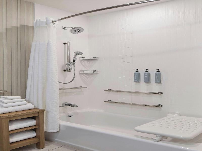 Courtyard By Marriott Albany Troy Waterfront image