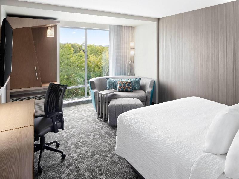 Courtyard By Marriott Albany Troy Waterfront image
