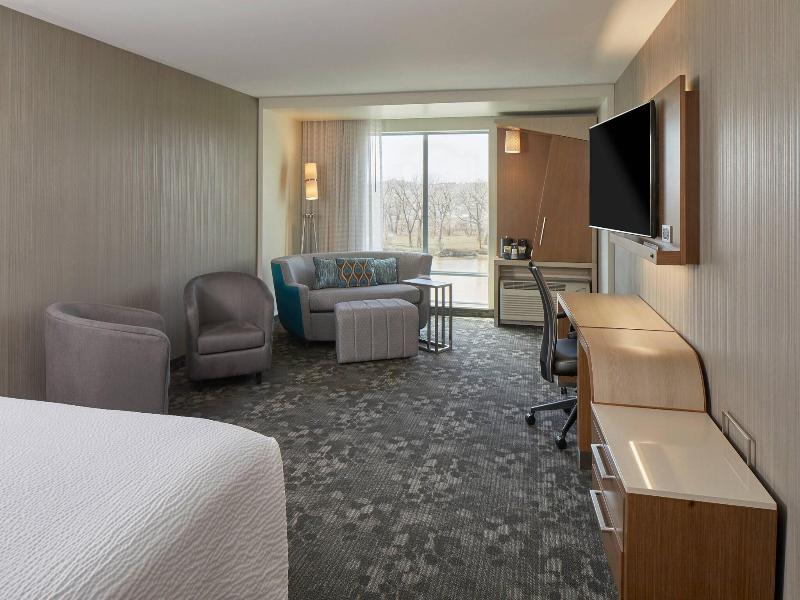 Courtyard By Marriott Albany Troy Waterfront image