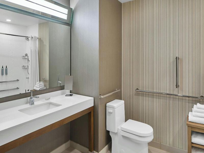 Courtyard By Marriott Albany Troy Waterfront image