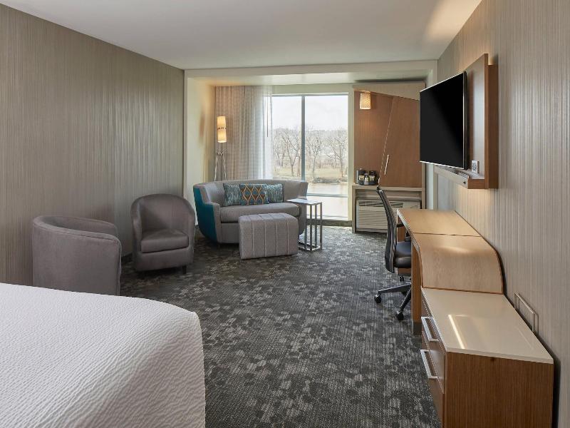 Courtyard By Marriott Albany Troy Waterfront image